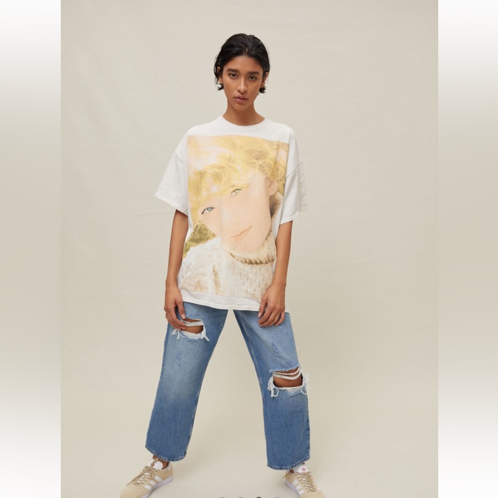 Taylor Swift Folklore Anniversary Collection UO Exclusive T-Shirt Dress - Picture 4 of 12